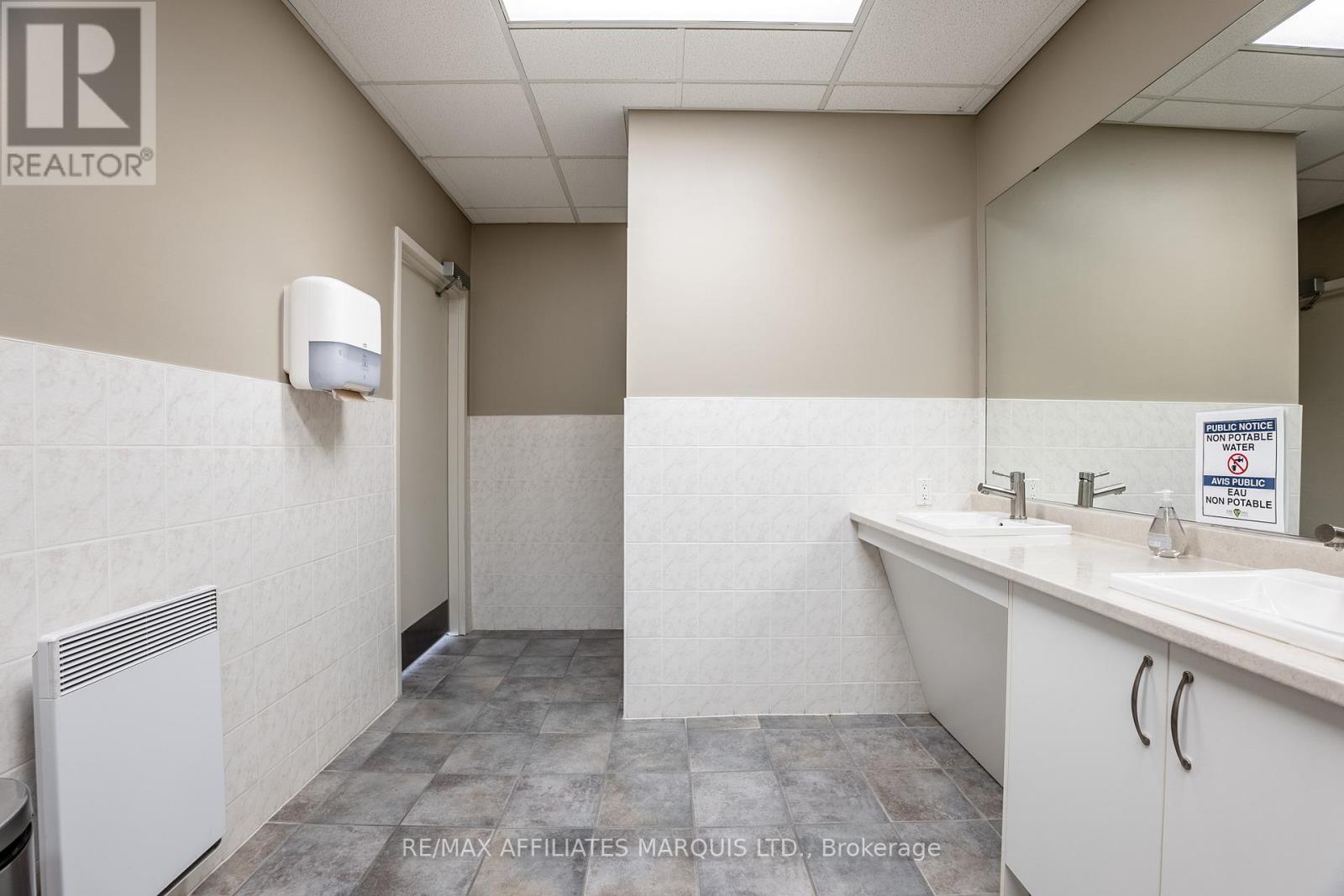 14233 County Rd 18 Road, South Stormont, Ontario  K0C 1M0 - Photo 29 - X12582094