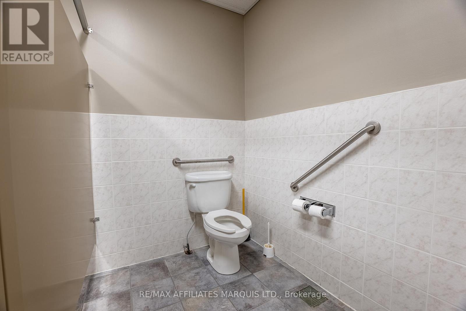 14233 County Rd 18 Road, South Stormont, Ontario  K0C 1M0 - Photo 30 - X12582094