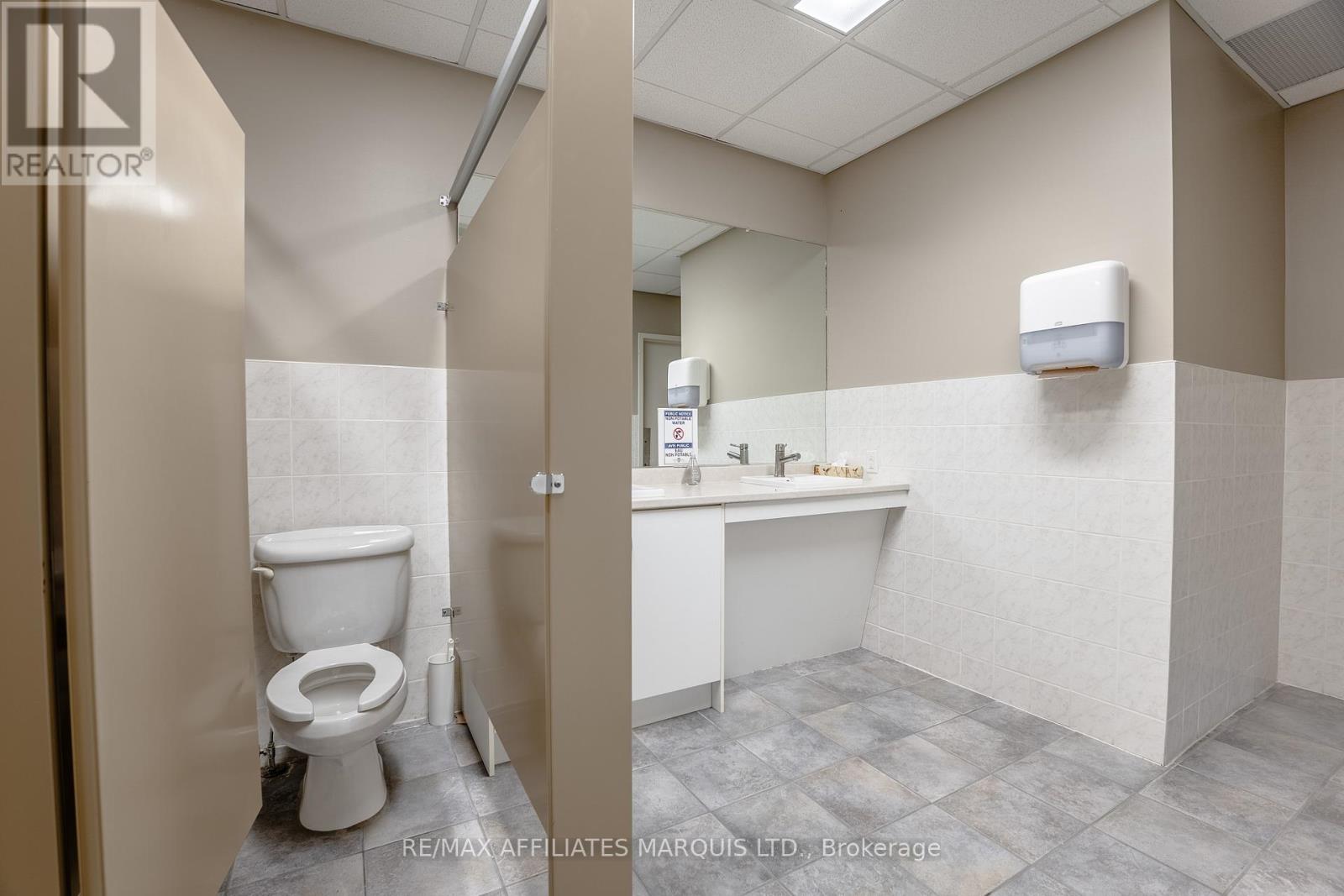 14233 County Rd 18 Road, South Stormont, Ontario  K0C 1M0 - Photo 32 - X12582094