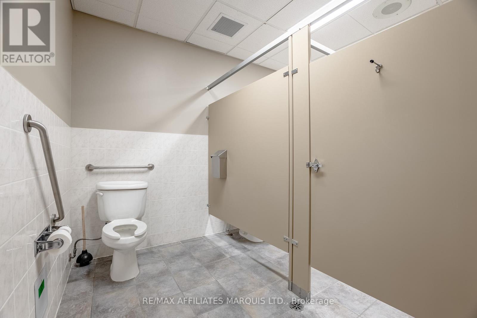 14233 County Rd 18 Road, South Stormont, Ontario  K0C 1M0 - Photo 36 - X12582094