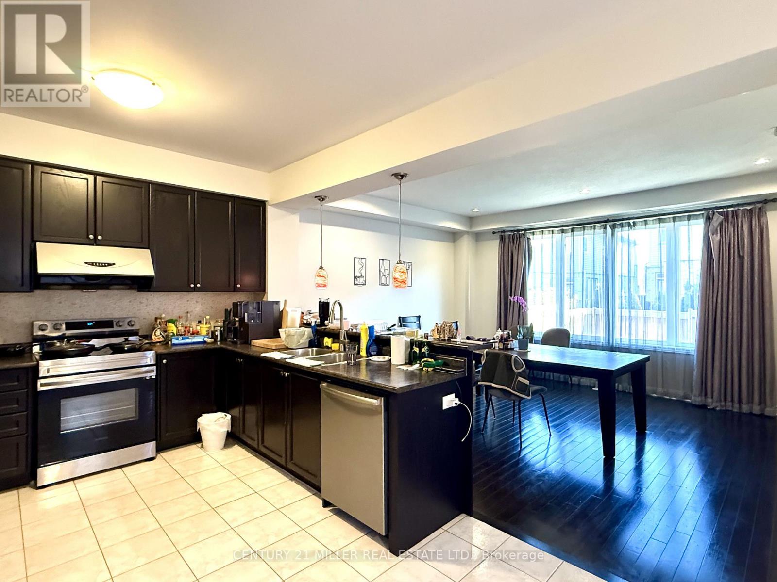 47 - 3275 Stalybridge Drive, Oakville, Ontario  L6M 0L2 - Photo 5 - W12567592