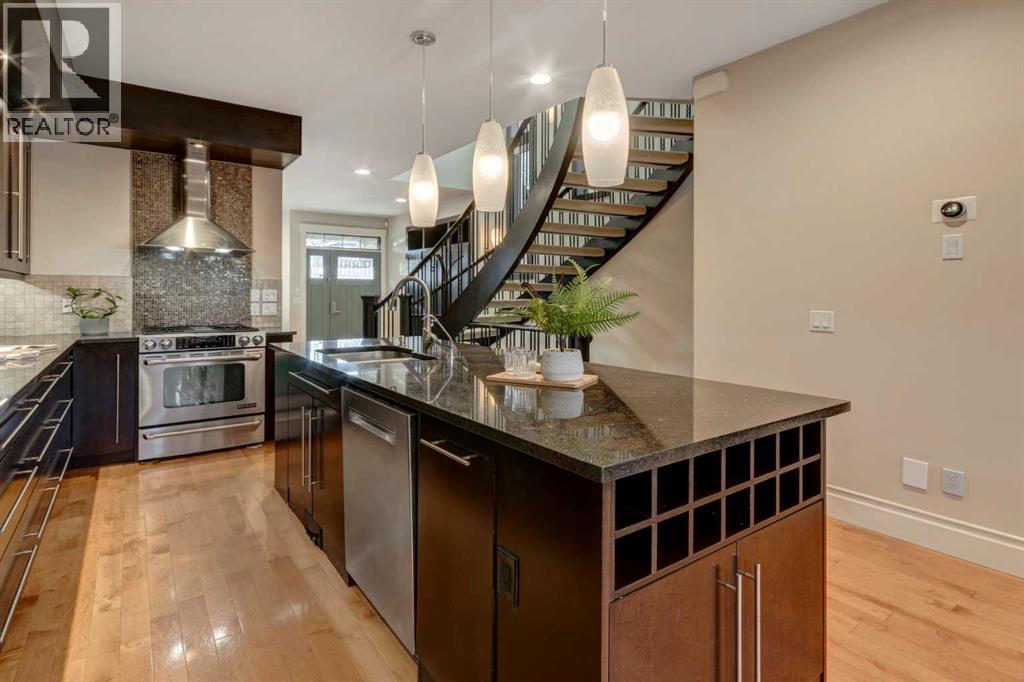 2046 49 Avenue Sw, Calgary, Alberta  T2T 2V4 - Photo 9 - A2265090