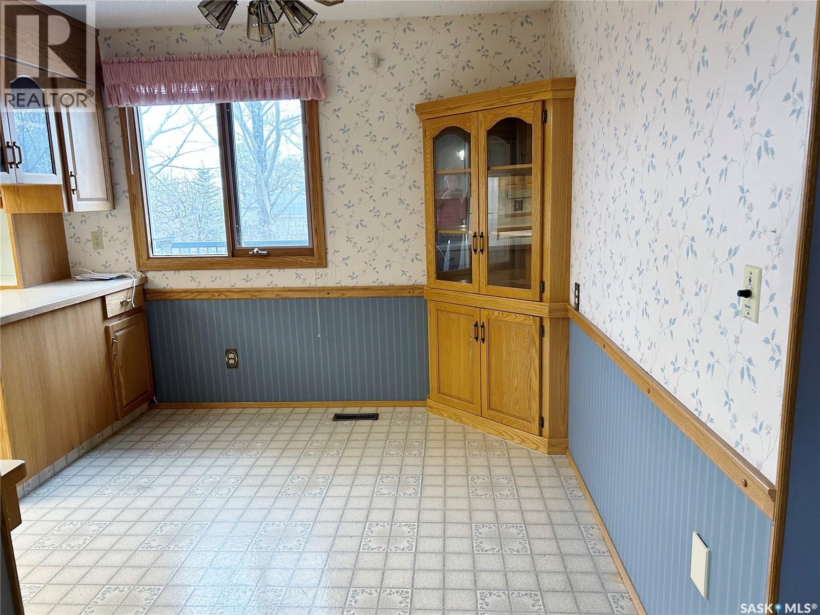 401 Brock Crescent, Saskatoon, Saskatchewan  S7H 4N3 - Photo 2 - SK024798