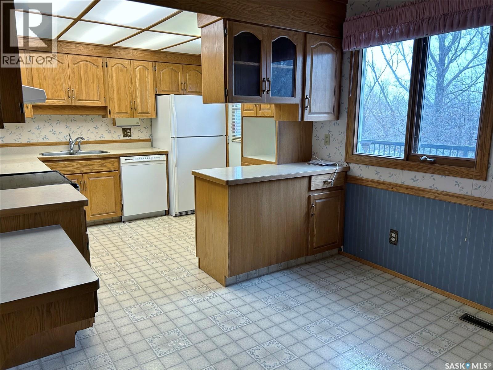 401 Brock Crescent, Saskatoon, Saskatchewan  S7H 4N3 - Photo 3 - SK024798