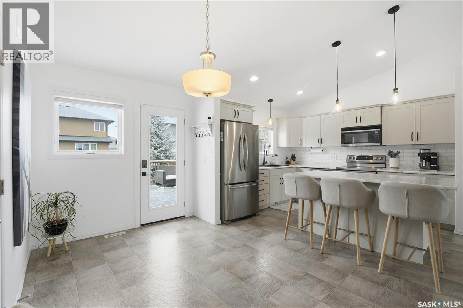 1031 Rempel Way, Saskatoon, Saskatchewan  S7T 0M4 - Photo 15 - SK024760