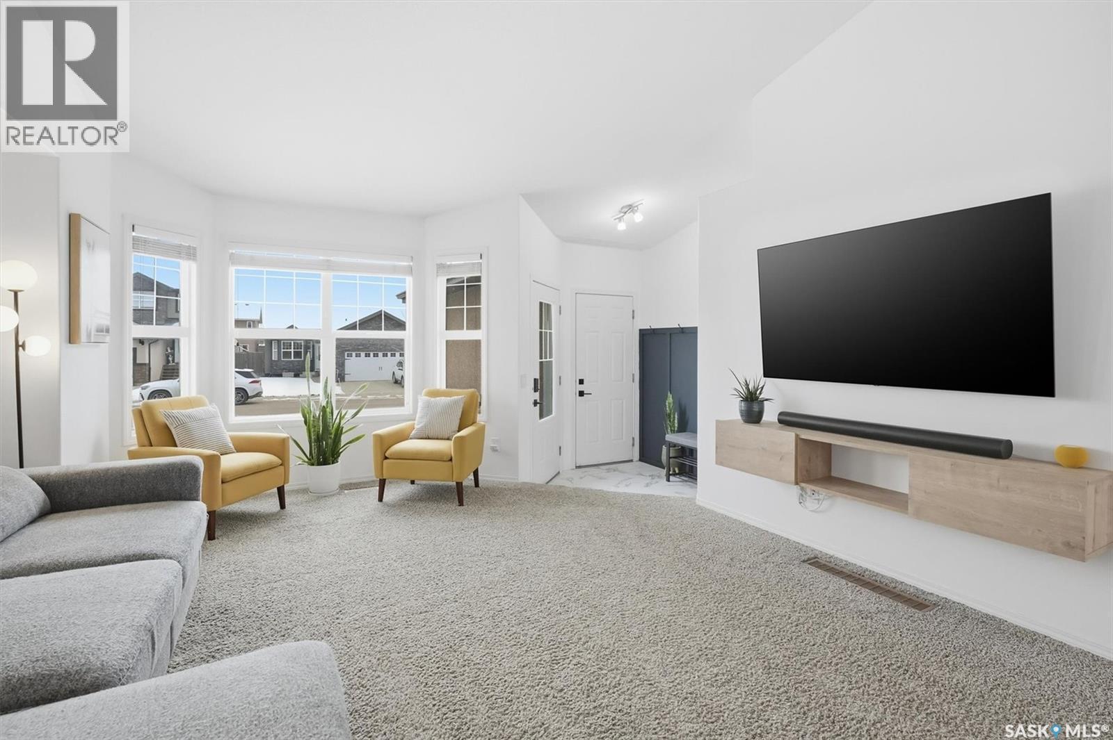 1031 Rempel Way, Saskatoon, Saskatchewan  S7T 0M4 - Photo 2 - SK024760