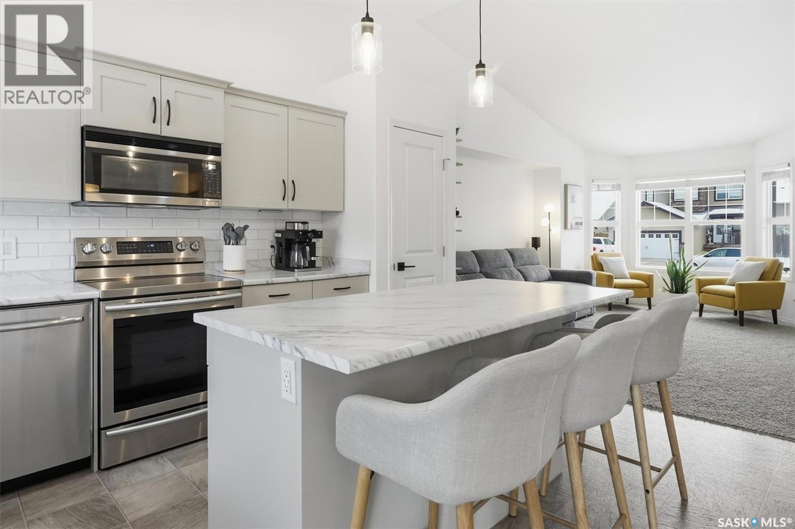 1031 Rempel Way, Saskatoon, Saskatchewan  S7T 0M4 - Photo 7 - SK024760