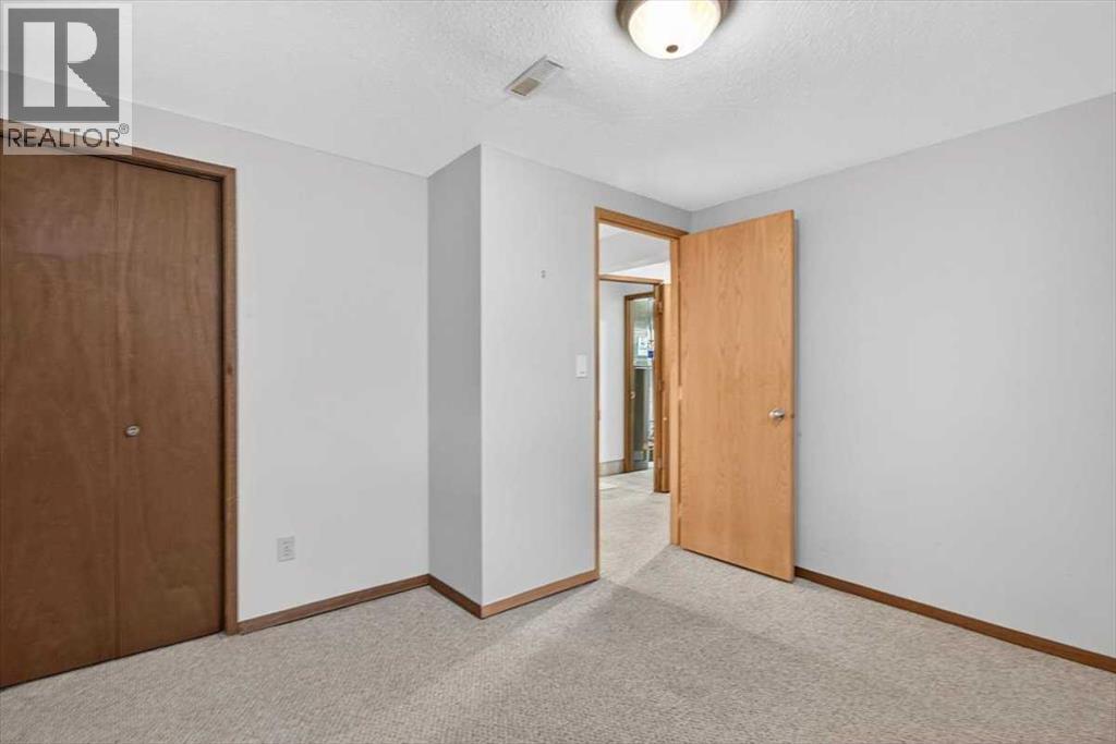 2808 35 Street Sw, Calgary, Alberta  T3E 2Y5 - Photo 33 - A2272557