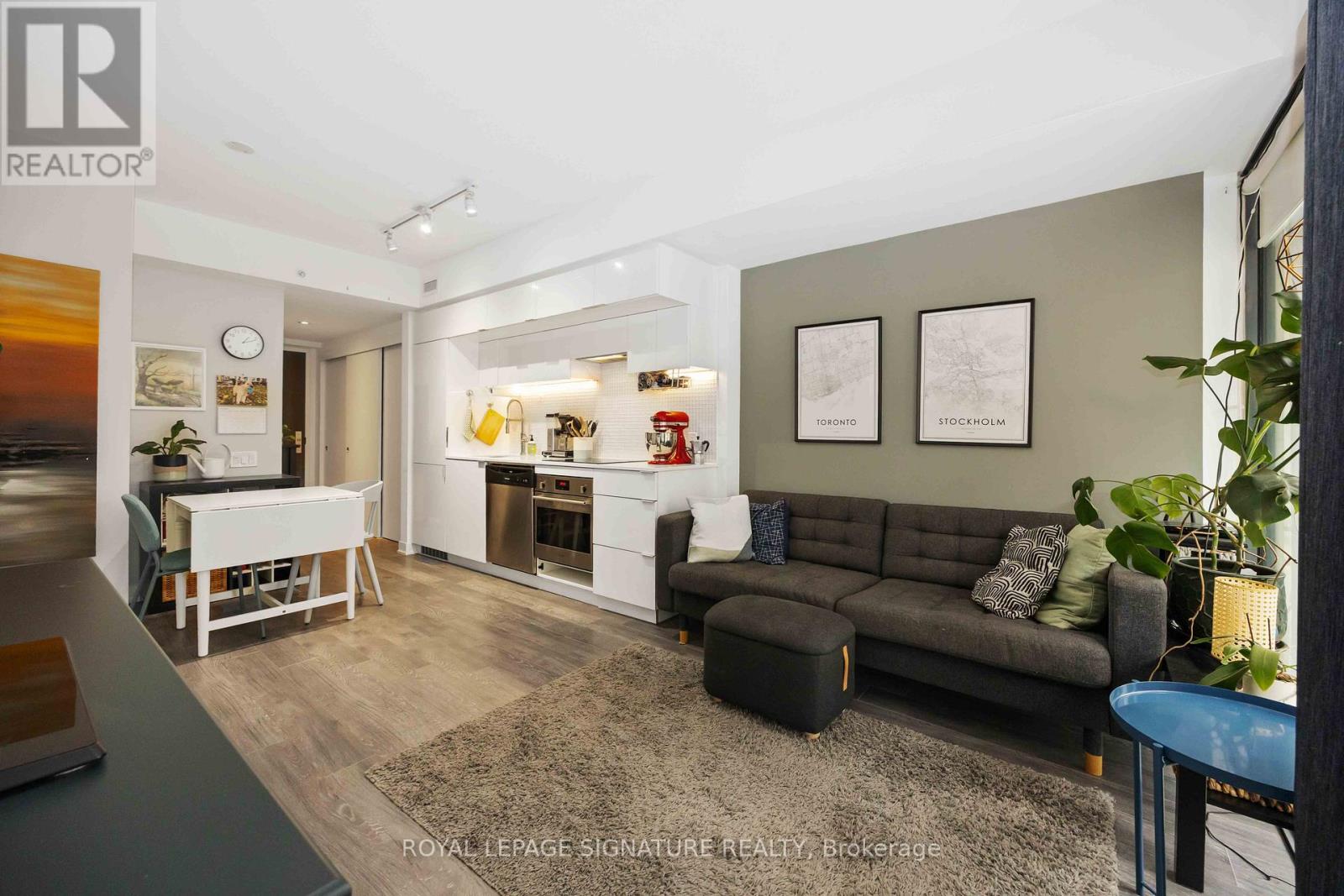 407 - 185 Roehampton Avenue, Toronto, Ontario  M4P 0C6 - Photo 3 - C12581968