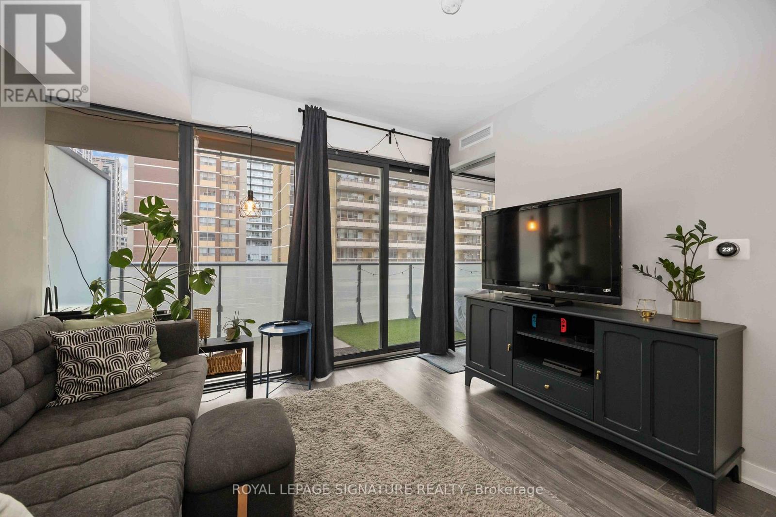 407 - 185 Roehampton Avenue, Toronto, Ontario  M4P 0C6 - Photo 6 - C12581968