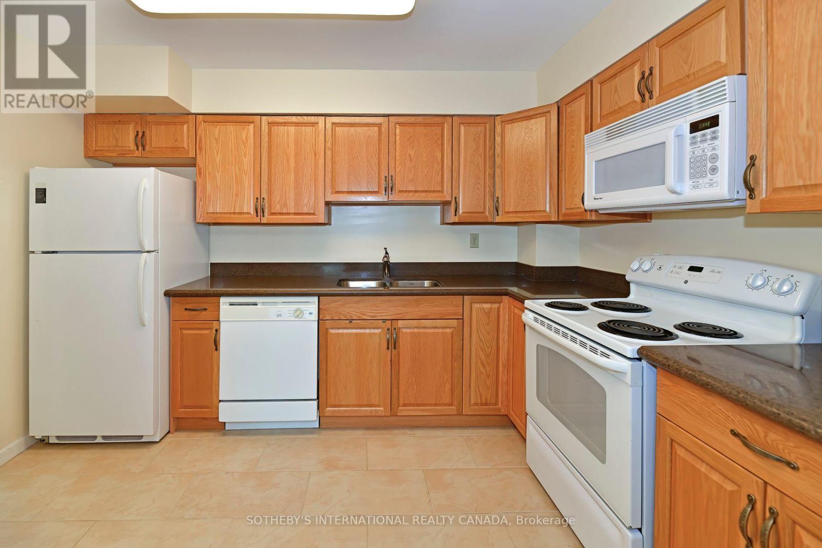 608 - 95 Prince Arthur Avenue, Toronto, Ontario  M5R 3P6 - Photo 9 - C12582038