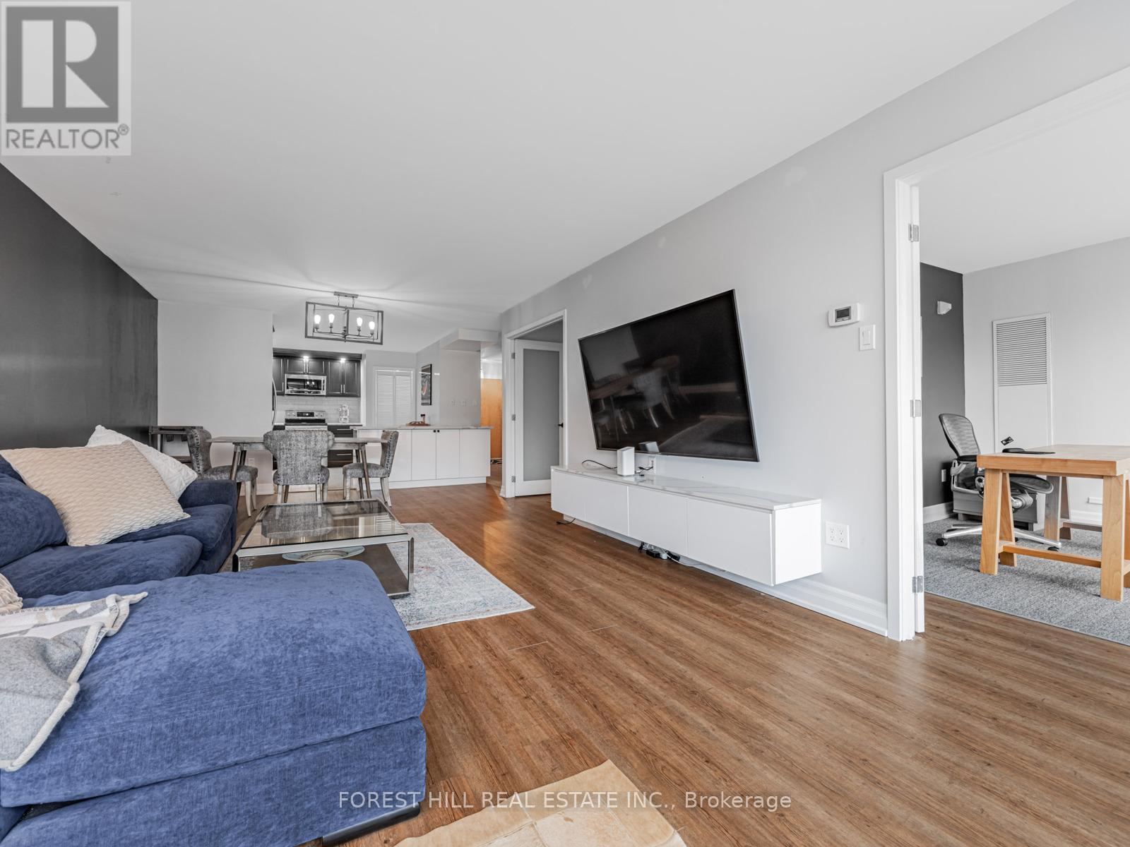 1306 - 110 BLOOR STREET W Toronto (Annex), ON M5S 2W7