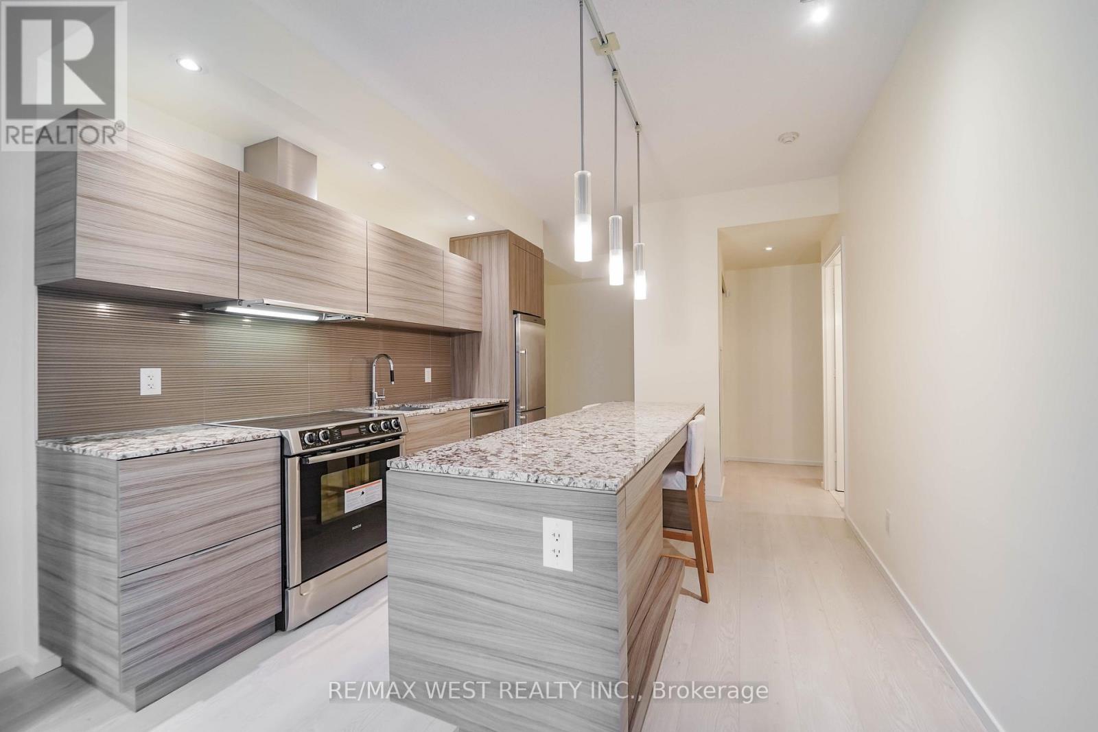 412 - 8 Charlotte Street, Toronto, Ontario  M5V 0K4 - Photo 3 - C12582076