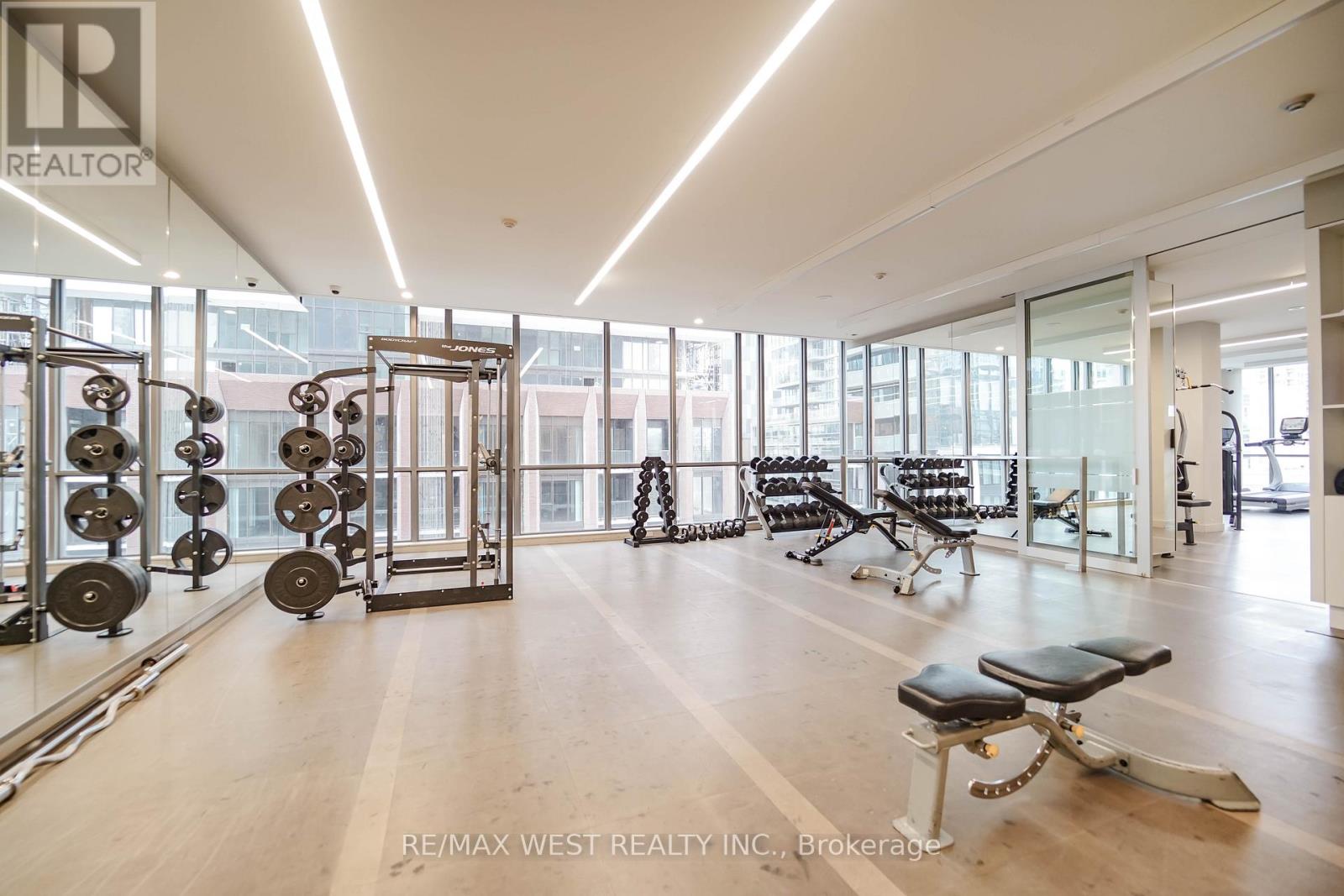 412 - 8 Charlotte Street, Toronto, Ontario  M5V 0K4 - Photo 8 - C12582076