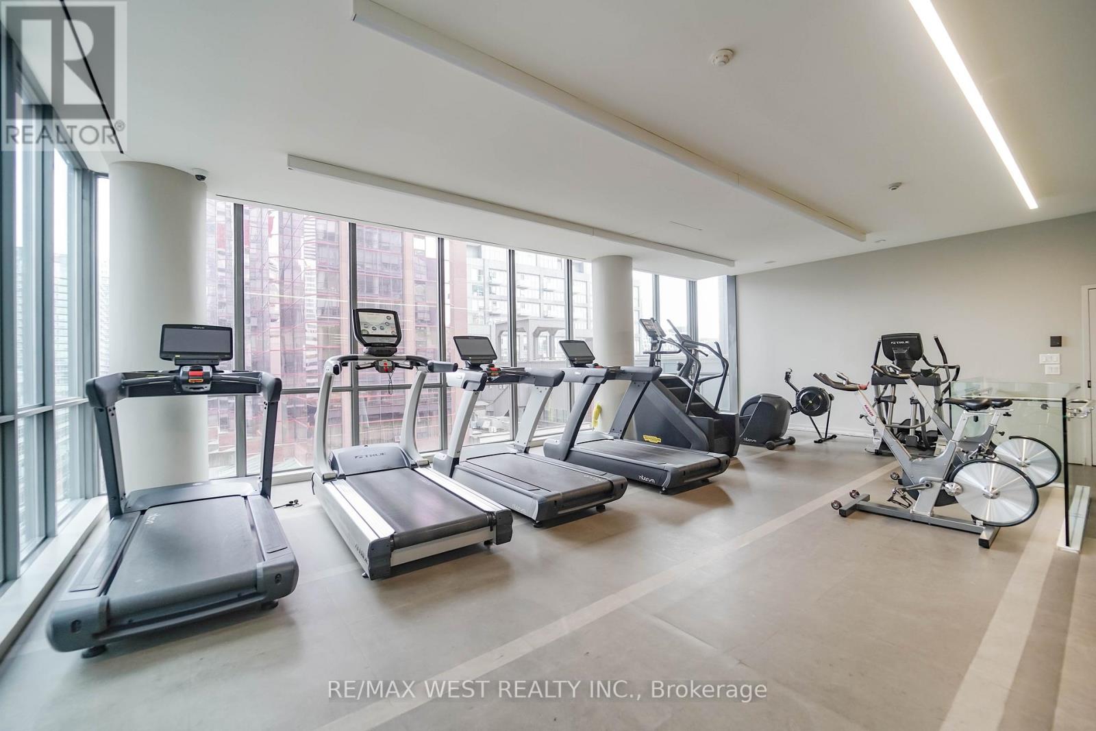 412 - 8 Charlotte Street, Toronto, Ontario  M5V 0K4 - Photo 9 - C12582076