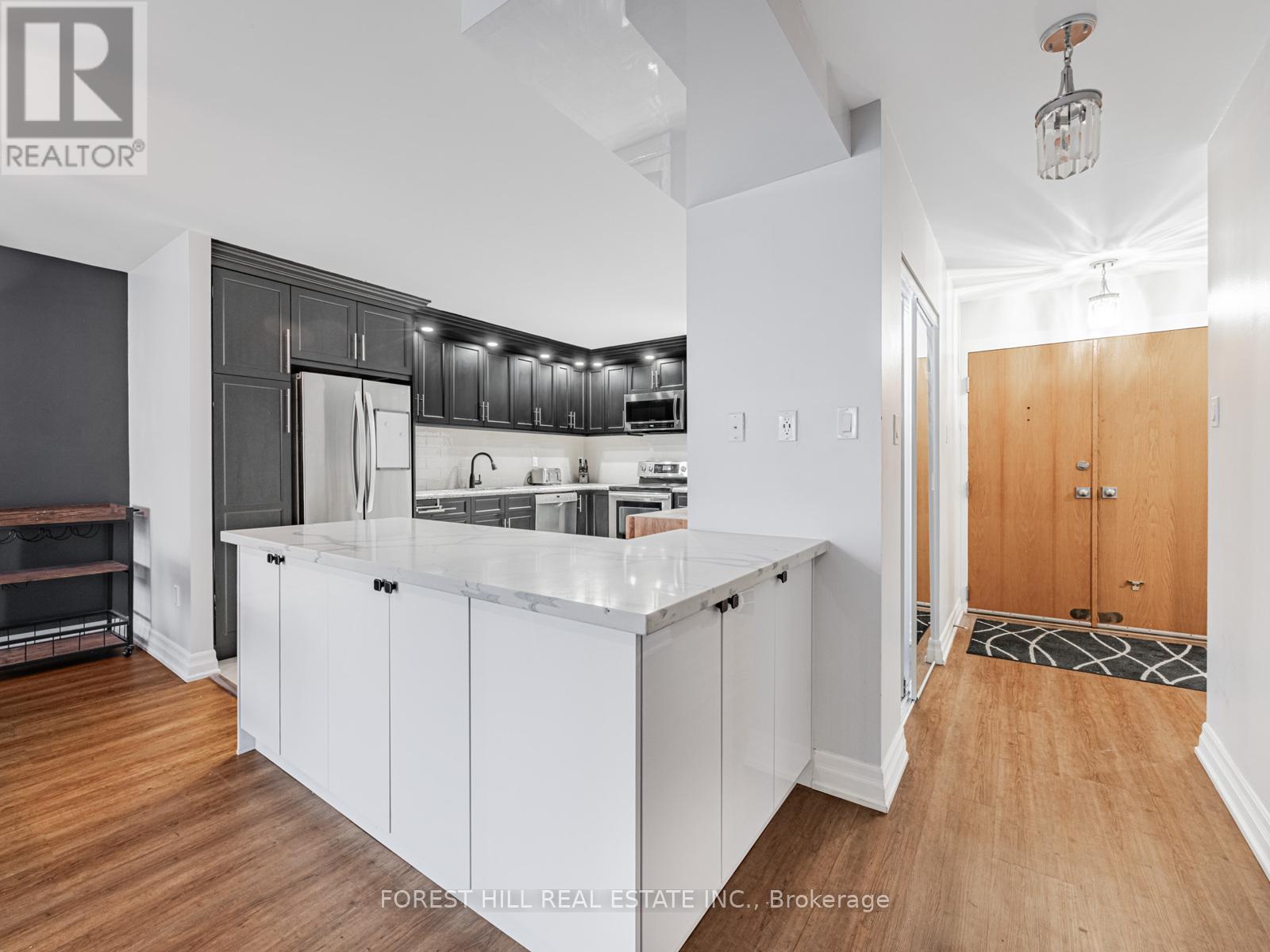 1306 - 110 Bloor Street W, Toronto, Ontario  M5S 2W7 - Photo 5 - C12582108
