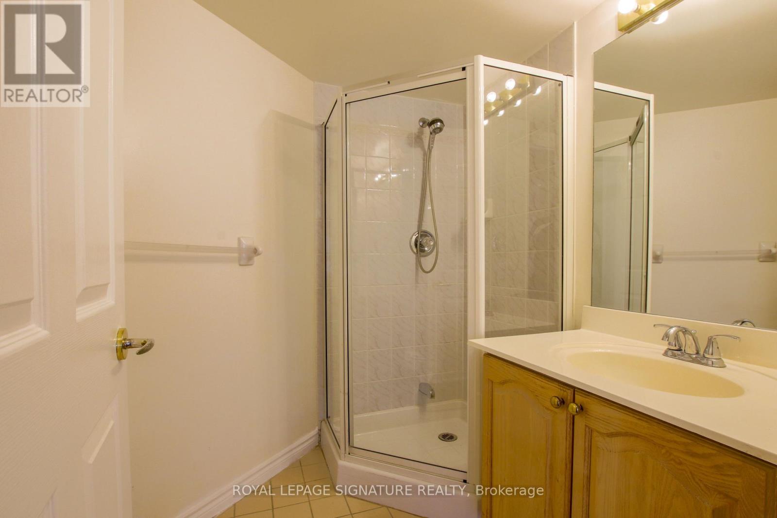 402 - 18 Concorde Place, Toronto, Ontario  M3C 3T9 - Photo 23 - C12582154