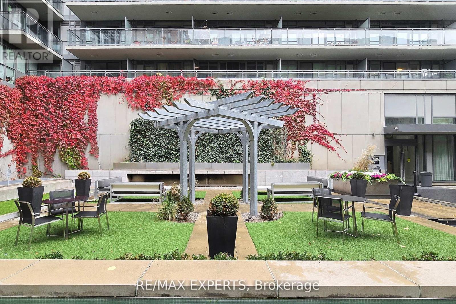 1013 - 775 King Street W, Toronto, Ontario  M5V 2K3 - Photo 7 - C12582170