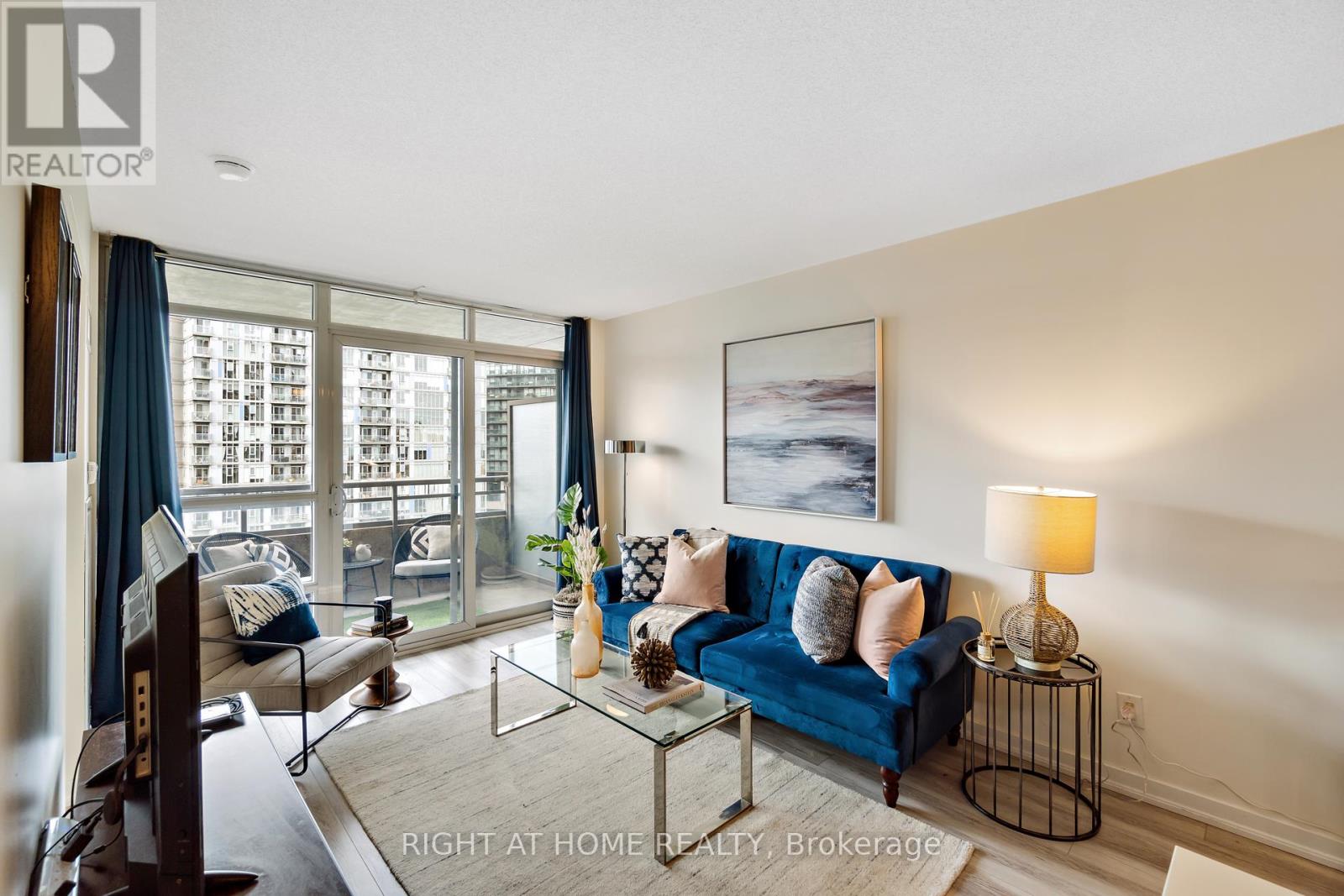 1322 - 38 Joe Shuster Way, Toronto, Ontario  M6K 0A5 - Photo 14 - C12582174