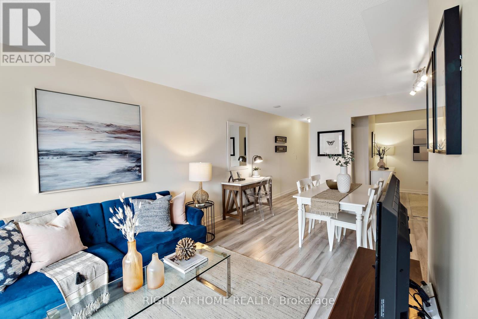 1322 - 38 Joe Shuster Way, Toronto, Ontario  M6K 0A5 - Photo 15 - C12582174