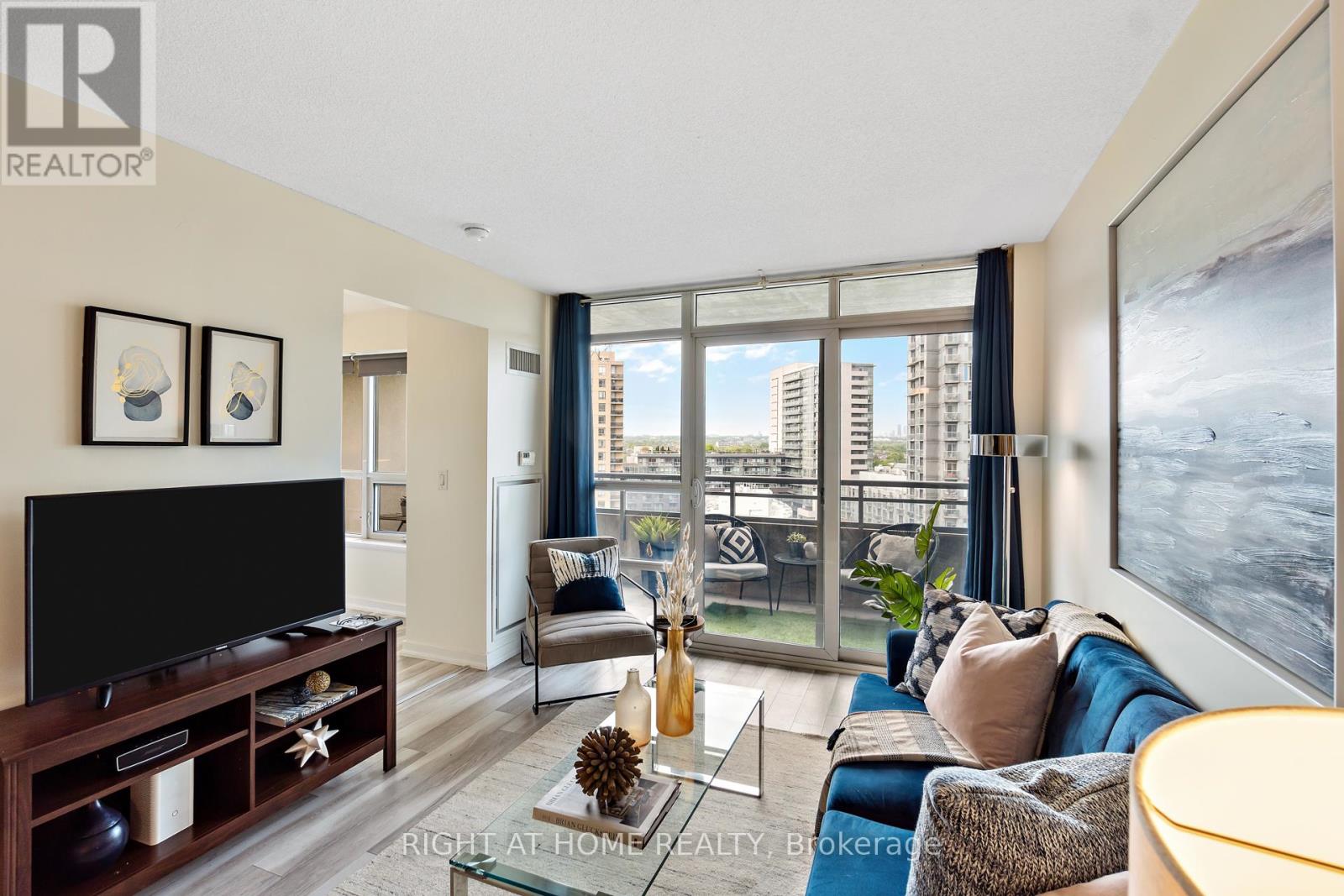 1322 - 38 Joe Shuster Way, Toronto, Ontario  M6K 0A5 - Photo 17 - C12582174