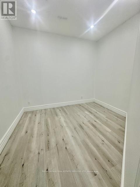 303 - 206 CARLTON STREET, Toronto, Ontario