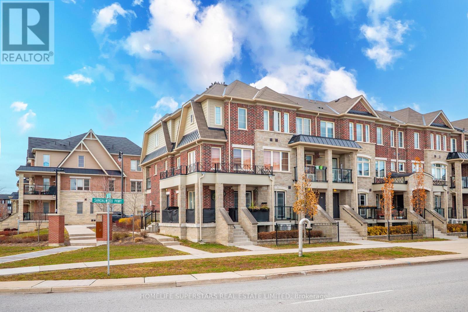 102 - 200 Veterans Drive, Brampton, Ontario  L7A 4S6 - Photo 2 - W12581688