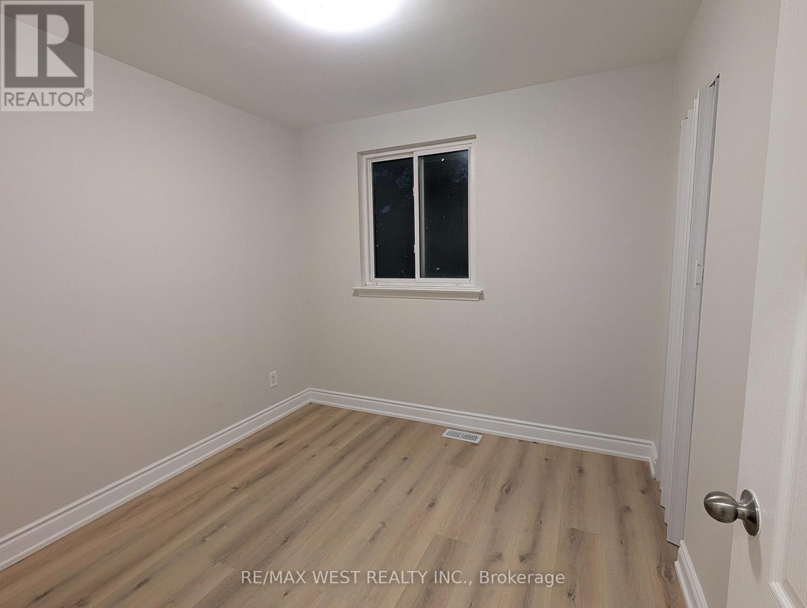 198 Cherrywood Drive, Newmarket, Ontario  L3Y 2X8 - Photo 13 - N12582008