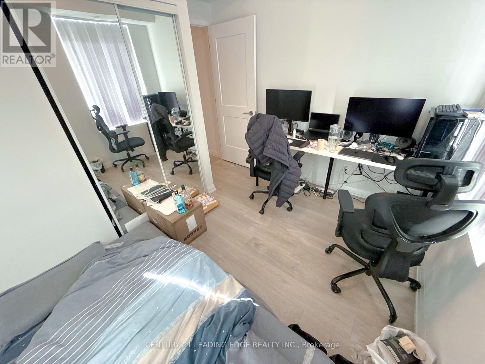 39 - 1050 Portage Parkway, Vaughan, Ontario  L4K 0K3 - Photo 13 - N12582064