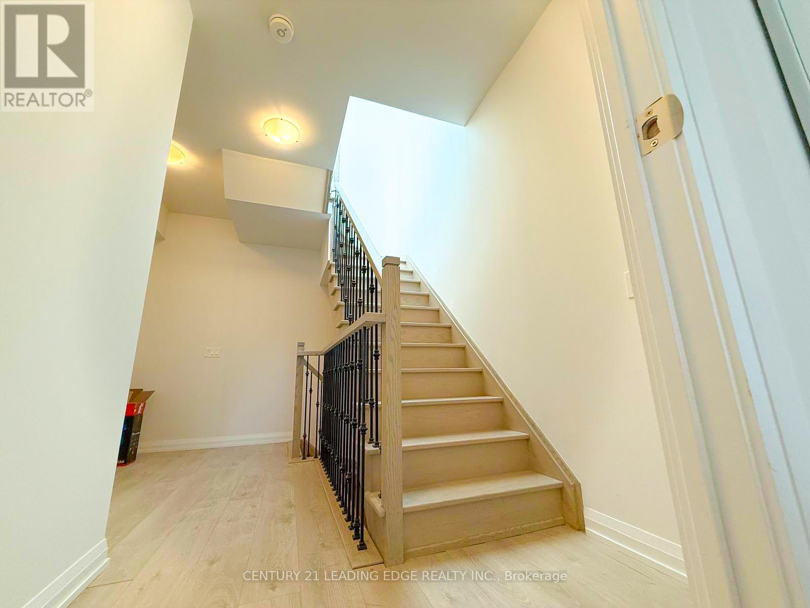 39 - 1050 Portage Parkway, Vaughan, Ontario  L4K 0K3 - Photo 16 - N12582064