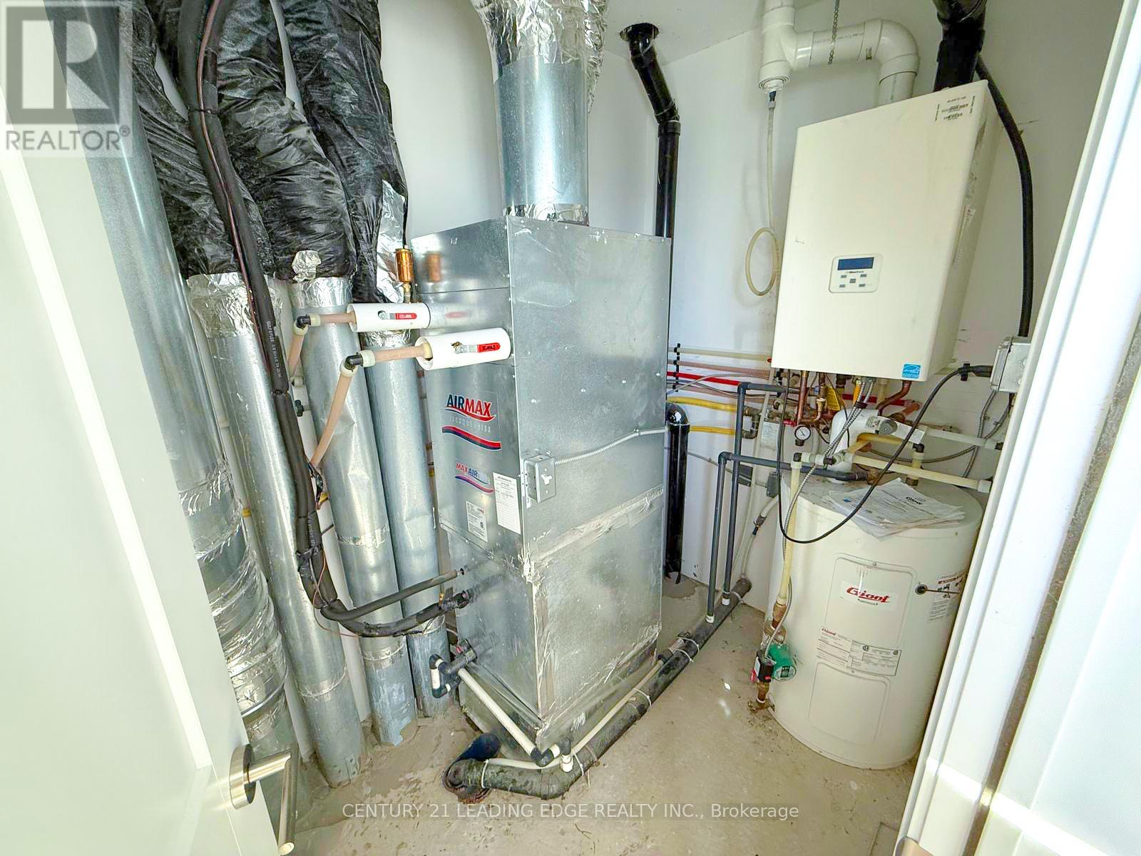 39 - 1050 Portage Parkway, Vaughan, Ontario  L4K 0K3 - Photo 24 - N12582064