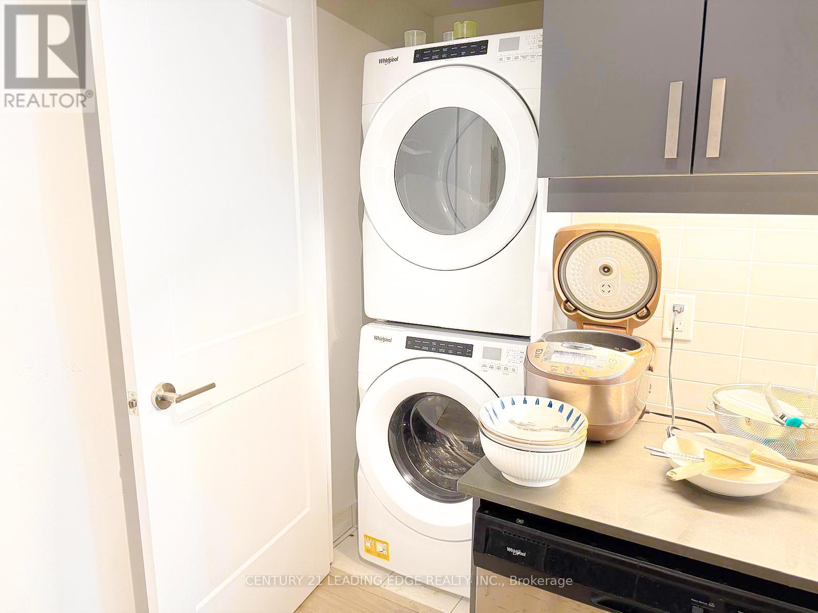 39 - 1050 Portage Parkway, Vaughan, Ontario  L4K 0K3 - Photo 8 - N12582064