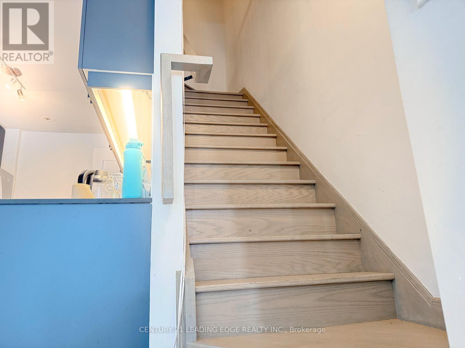 39 - 1050 Portage Parkway, Vaughan, Ontario  L4K 0K3 - Photo 9 - N12582064