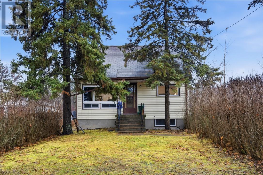 2217 Mildred Street, Sudbury, Ontario P3B 1L5 - Photo 2 - 2125781