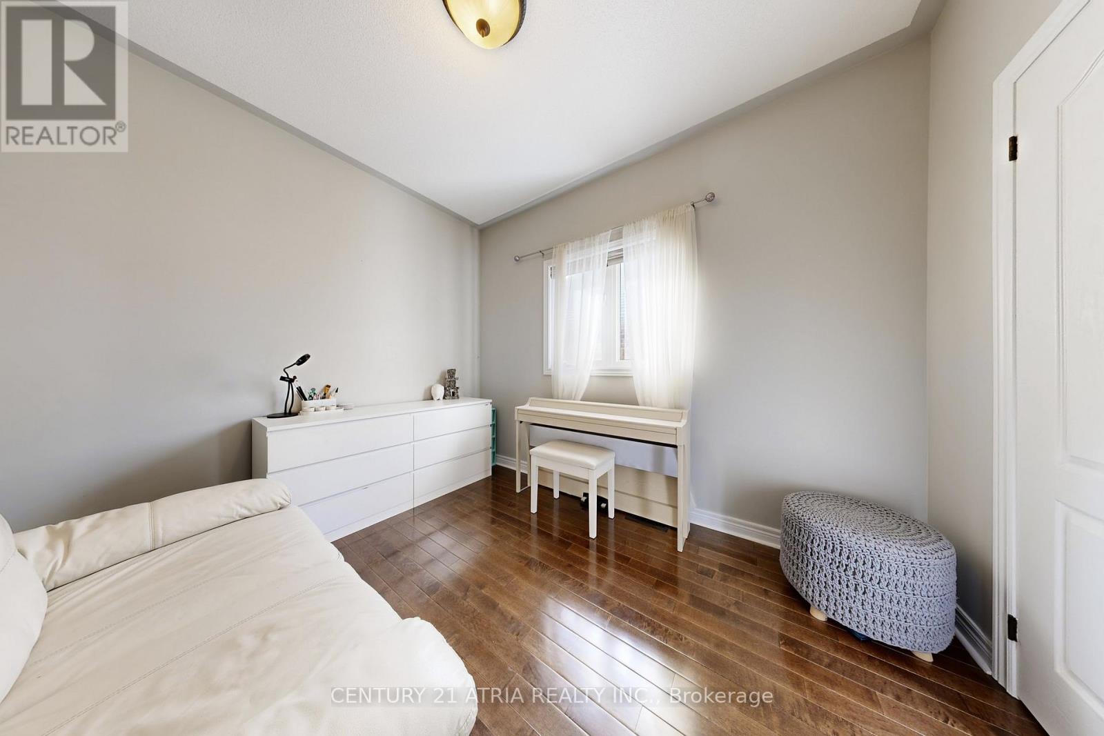 490 Kwapis Boulevard, Newmarket, Ontario  L3X 3K6 - Photo 23 - N12582128