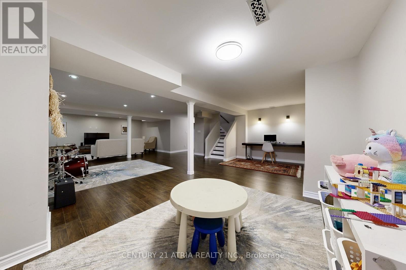 490 Kwapis Boulevard, Newmarket, Ontario  L3X 3K6 - Photo 35 - N12582128