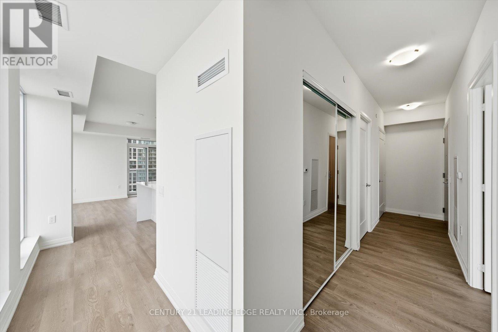 2015 - 8960 Jane Street, Vaughan, Ontario  L4K 0N9 - Photo 8 - N12582156