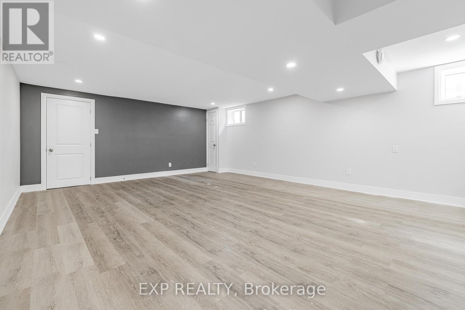 203 Centre Street W, Richmond Hill, Ontario  L4C 3P9 - Photo 27 - N12582178