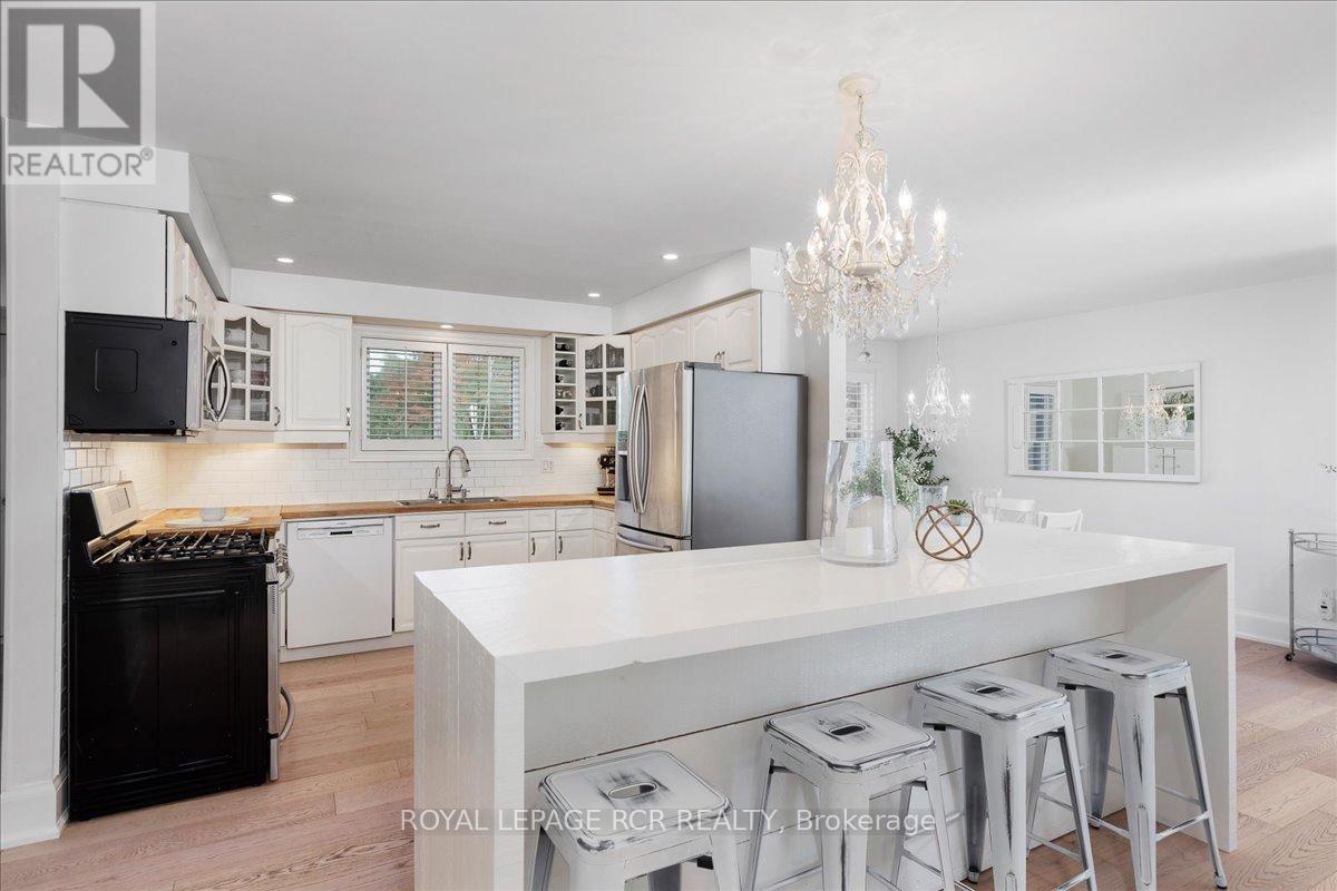 501 Samuel Harper Court, East Gwillimbury, Ontario  L0G 1M0 - Photo 15 - N12582182