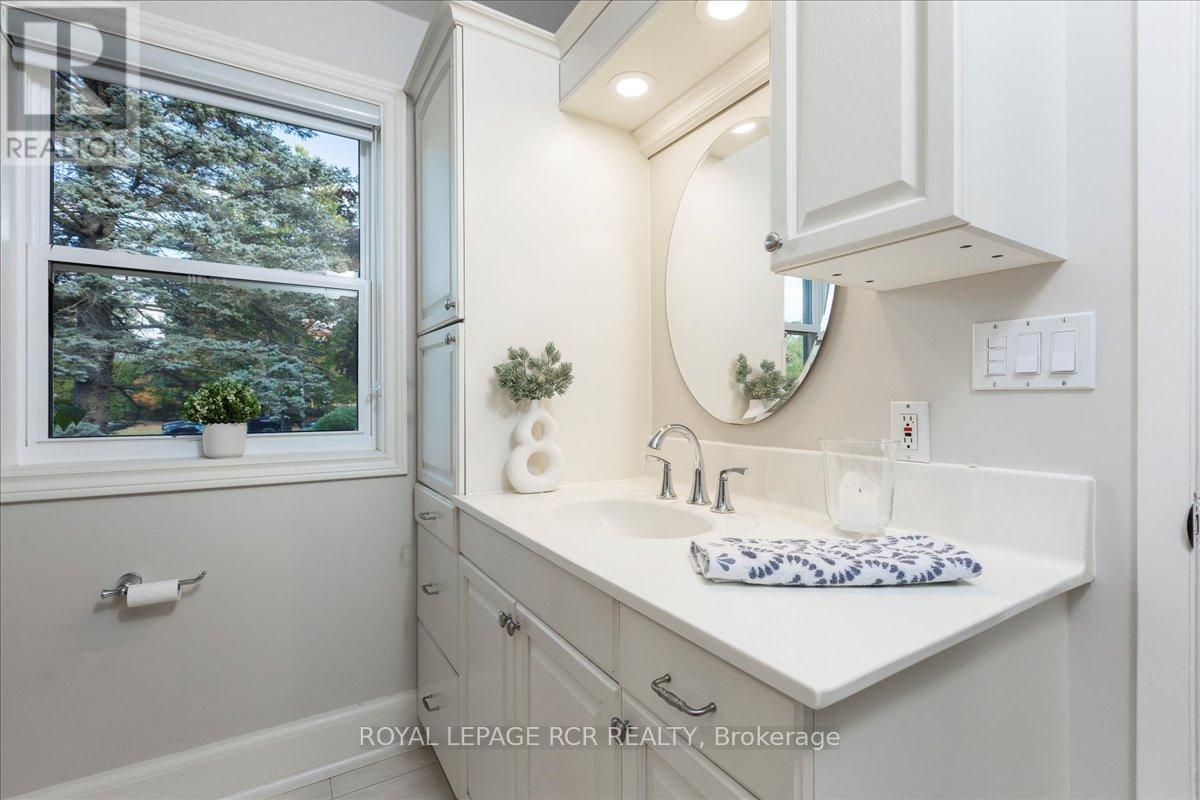 501 Samuel Harper Court, East Gwillimbury, Ontario  L0G 1M0 - Photo 21 - N12582182