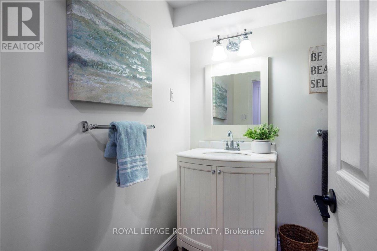 501 Samuel Harper Court, East Gwillimbury, Ontario  L0G 1M0 - Photo 37 - N12582182