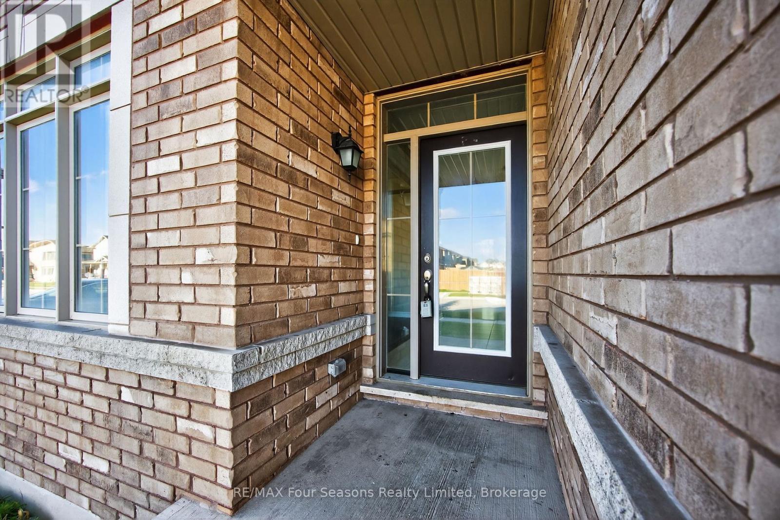 62 Kirby Avenue, Collingwood, Ontario  L9Y 3Y8 - Photo 6 - S12582244