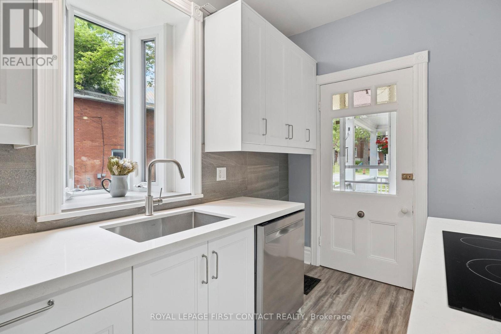 55 Burton Avenue, Barrie, Ontario  L4N 2R5 - Photo 10 - S12581966