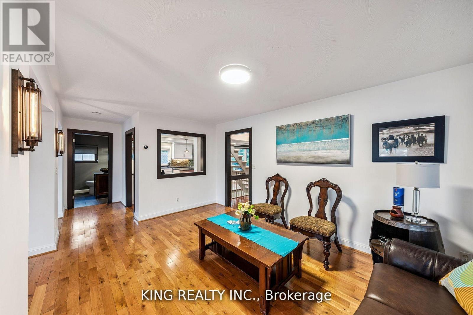 602 Champlain Road, Tiny, Ontario L9M 0C2 - Photo 11 - S12582010