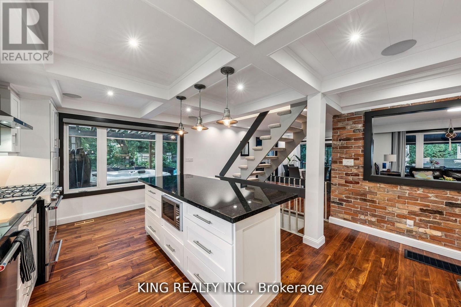 602 Champlain Road, Tiny, Ontario L9M 0C2 - Photo 13 - S12582010