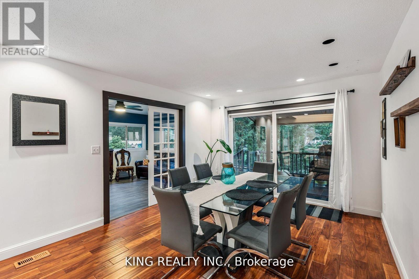 602 Champlain Road, Tiny, Ontario L9M 0C2 - Photo 14 - S12582010