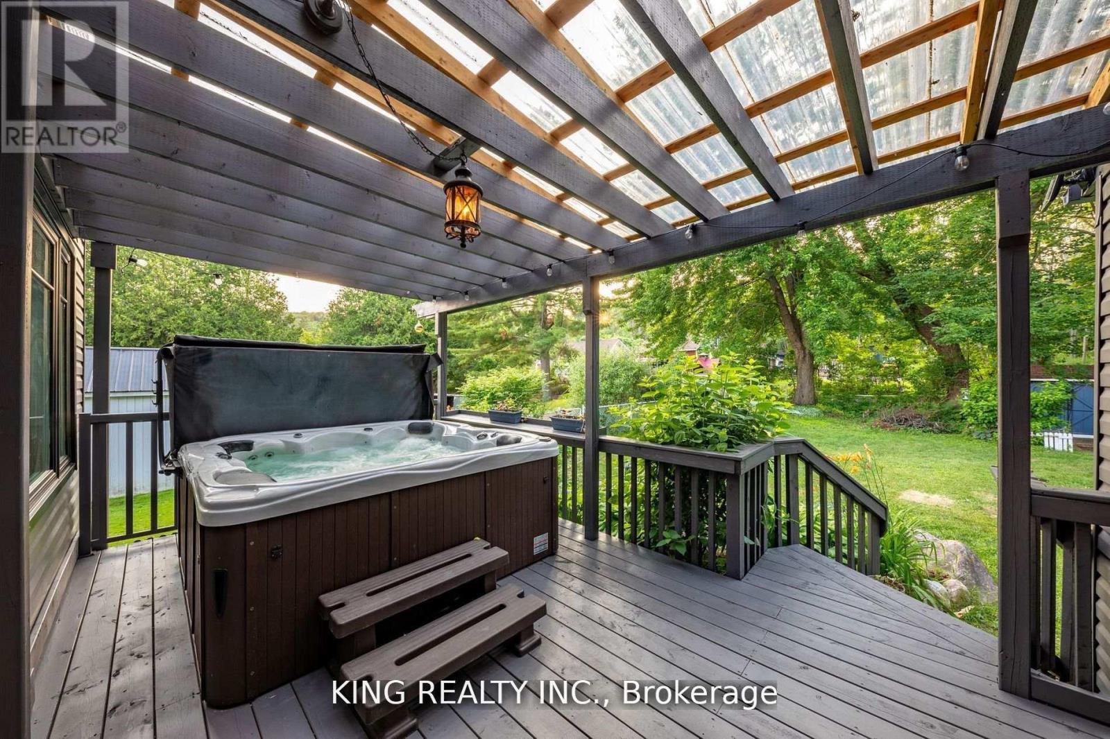 602 Champlain Road, Tiny, Ontario L9M 0C2 - Photo 33 - S12582010