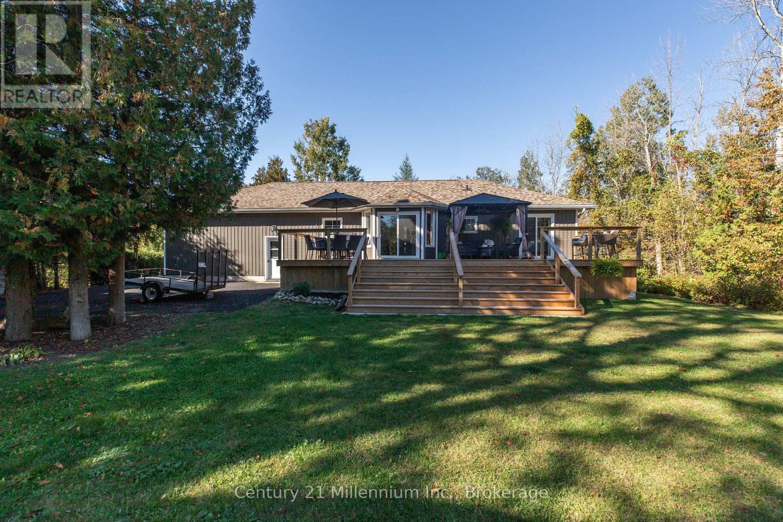 23 Pierce Street N, South Bruce Peninsula, Ontario  N0H 2T0 - Photo 11 - X12582230