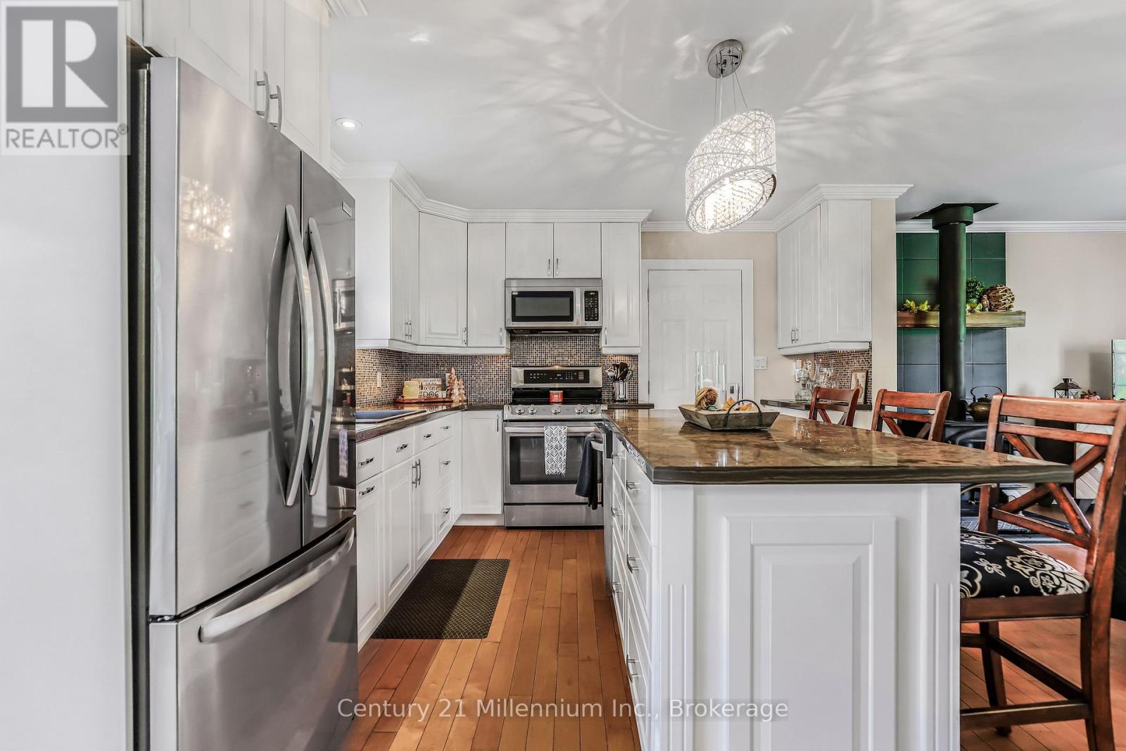 23 Pierce Street N, South Bruce Peninsula, Ontario  N0H 2T0 - Photo 33 - X12582230