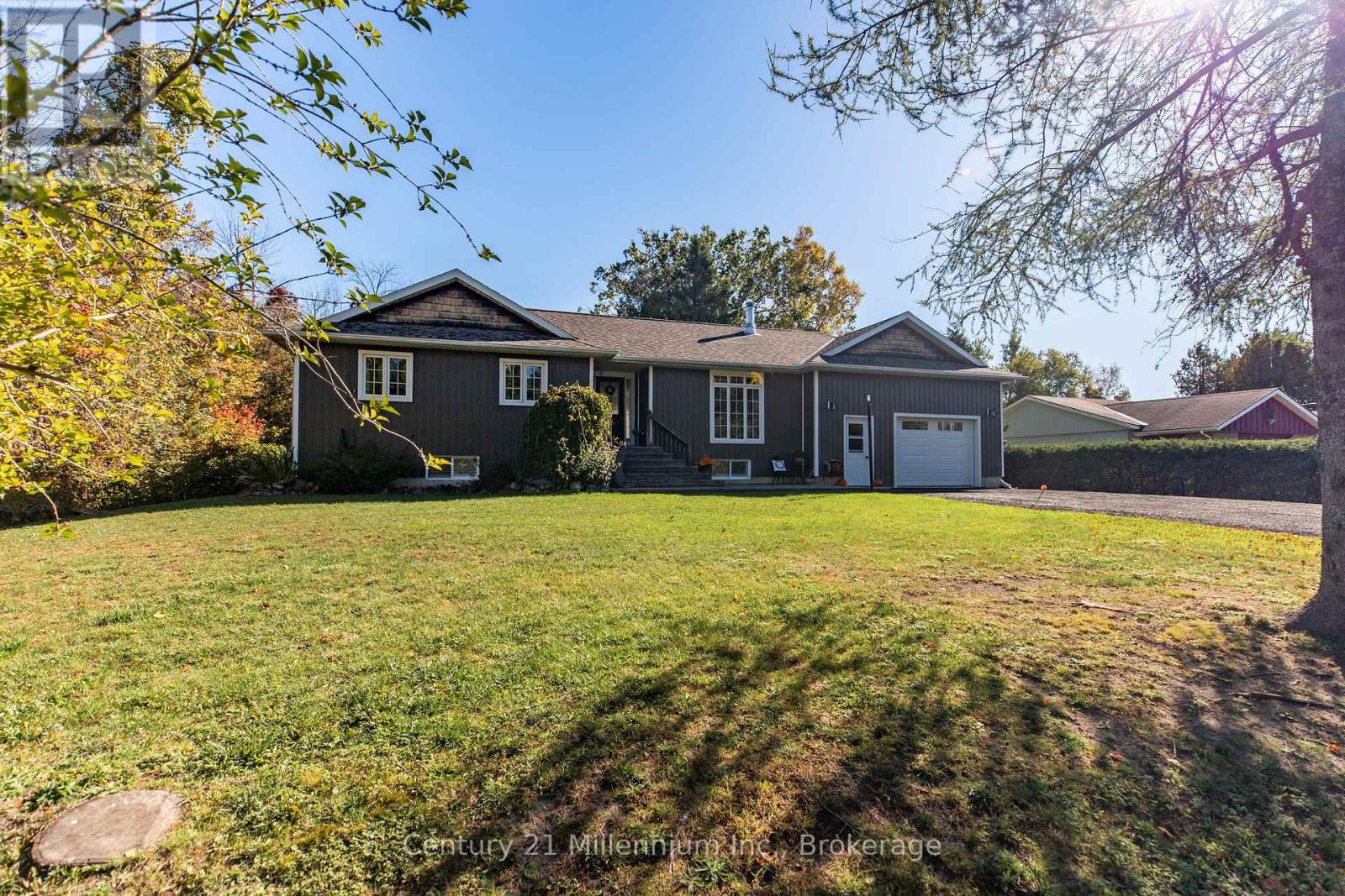 23 Pierce Street N, South Bruce Peninsula, Ontario  N0H 2T0 - Photo 4 - X12582230